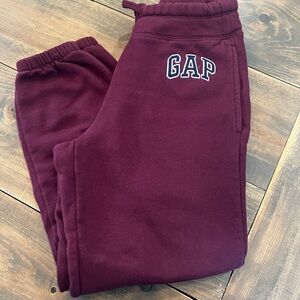 Women’s GAP sweats, size XS